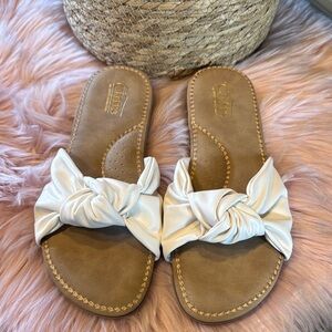 New Cliffs Women’s Sandals